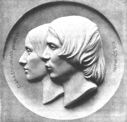 claraerobert.gif (56452 bytes)